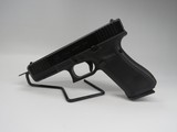 GLOCK 17 GEN 5 - 1 of 7