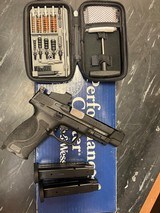 SMITH & WESSON Ported M&P 9 Performance Center M2.0 Backstrap Grip C.O.R.E. 9MM LUGER (9X19 PARA) - 4 of 7