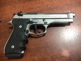 BERETTA 92FS INOX - 1 of 2