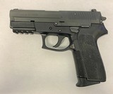 SIG SAUER SP2022 - 1 of 2