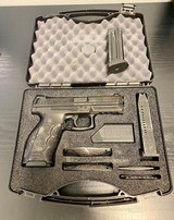 HECKLER & KOCH VP9 - 1 of 3