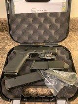 GLOCK 17 GEN 5 - 1 of 7