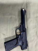 BROWNING Buck Mark 22LR - 1 of 4