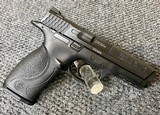 SMITH & WESSON M&P 40 - 3 of 4