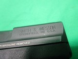 SMITH & WESSON M&P9 SHIELD - 6 of 7