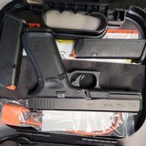 GLOCK g17 9MM LUGER (9X19 PARA) - 1 of 2