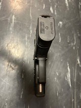 SPRINGFIELD ARMORY XD40 SUB-COMPACT .40 S&W - 3 of 5