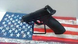 SMITH & WESSON M&P 9 - 3 of 7