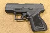 TAURUS GX4 9 MM (9X19 PARA) - 2 of 6