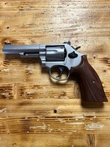 SMITH & WESSON 66 .357 MAG - 2 of 3
