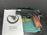 NIGHTHAWK CUSTOM Dominator Government 1911 - 1 of 7