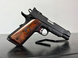 NIGHTHAWK CUSTOM Dominator Government 1911 - 4 of 7