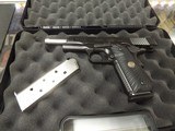 KIMBER SUPER CARRY CUSTOM - 1 of 2