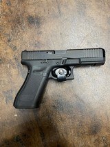 GLOCK 17Gen5 - 4 of 4