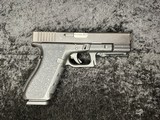 GLOCK 22 "GEN 2" .40 S&W - 2 of 4