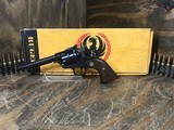 RUGER new model single 6 .22 LR/.22 WMR - 1 of 7