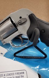 SMITH & WESSON 638 .38 SPL - 3 of 4