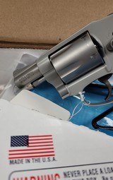 SMITH & WESSON 638 .38 SPL - 2 of 4