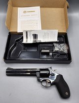 TAURUS 992 TRACKER .22 LR - 1 of 6