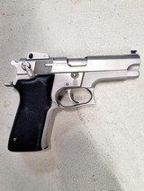 SMITH & WESSON 5906 - 3 of 3