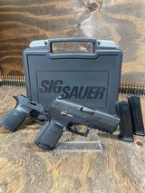 SIG SAUER P320 COMPACT - 1 of 6