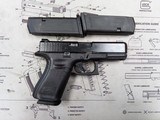 GLOCK Glock 19 GEN 5 9mm AGB - 1 of 3