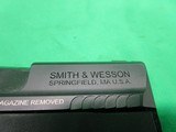 SMITH & WESSON M&P9 SHIELD M2.0 - 5 of 5