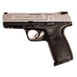 SMITH & WESSON SD40 VE - 1 of 4