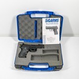 SIG SAUER LEO P226 (Grade 2) .40 S&W - 5 of 5