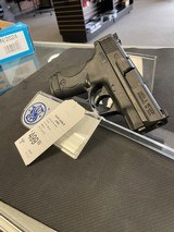 SMITH & WESSON M&P9 Shield - 2 of 3