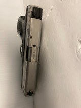 SMITH & WESSON SD9 VE - 2 of 7