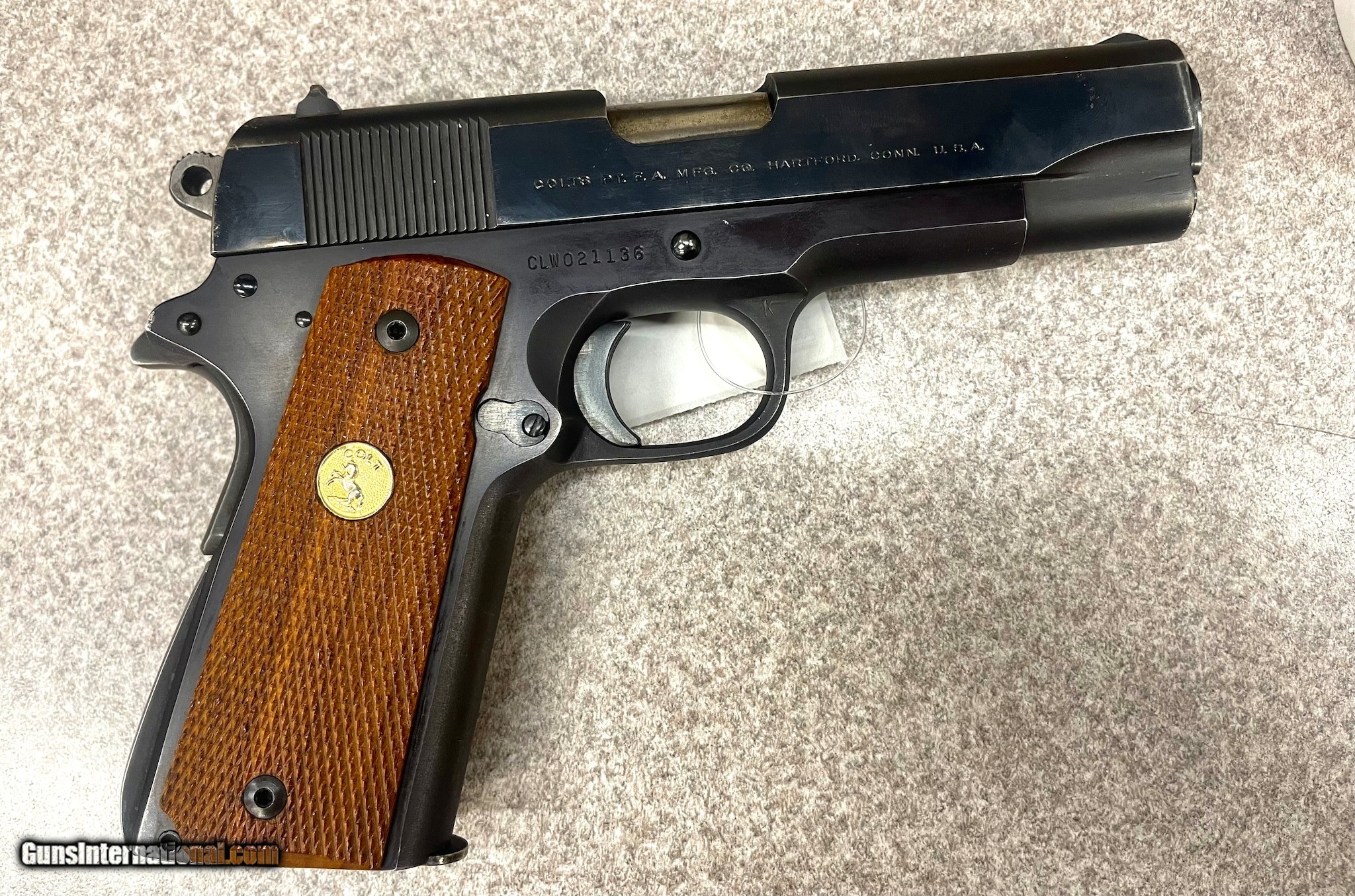 Colt 1911 Lightweight Commander Model 7820