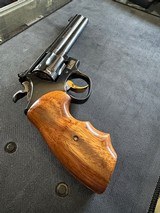 SMITH & WESSON 17-6 .22 LR - 2 of 5