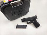 GLOCK G23 GEN 3 .40 S&W - 1 of 5