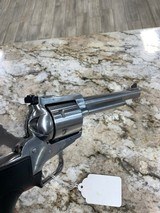 RUGER NEW MODEL SUPER BLACKHAWK STAINLESS - 2 of 7