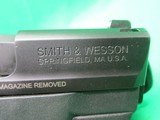 SMITH & WESSON M&P9 SHIELD - 5 of 6
