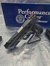 SMITH & WESSON Ported M&P 9 Performance Center M2.0 Backstrap Grip C.O.R.E. - 2 of 6