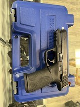 SMITH & WESSON M&P 9 - 2 of 4