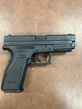 SPRINGFIELD ARMORY XD-40 .40 S&W - 1 of 5