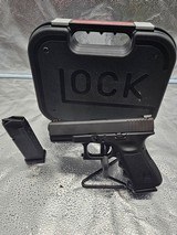 GLOCK 19 - 2 of 5
