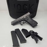 GLOCK 17 G17 GEN 4 9MM W/ 3 MAGS (POLICE TRADE-IN) - 1 of 6