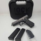 GLOCK 17 G17 GEN 4 9MM W/ 3 MAGS (POLICE TRADE-IN) - 1 of 6
