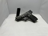 SMITH & WESSON M&P9 M2.0 - 1 of 4