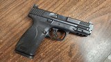 SMITH & WESSON M&P9 M2.0 OR - 3 of 4