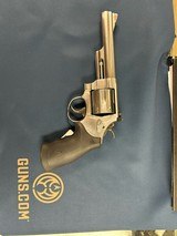 SMITH & WESSON 629 - 1 of 2