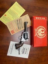 RUGER "NEW MODEL" BLACKHAWK STAINLESS W/ ORIGINAL BOX .357 MAG - 2 of 6