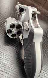 SMITH & WESSON 637-2 .38 SPL +P - 3 of 3