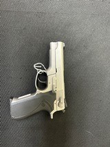 SMITH & WESSON 5906 - 1 of 1