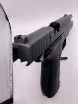 SIG SAUER P226 - 4 of 7