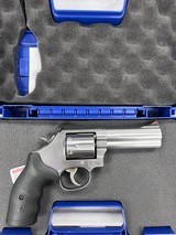 SMITH & WESSON 686 - 2 of 5